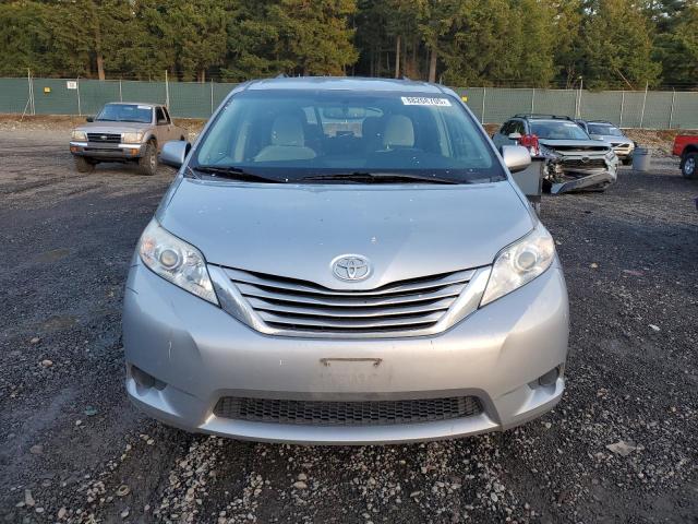 Photo 5 from auction – 2017 TOYOTA SIENNA LE with VIN 5TDJZ3DC9HS170110