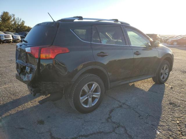 Photo 3 from auction – 2015 TOYOTA RAV4 XLE with VIN 2T3RFREV9FW296154
