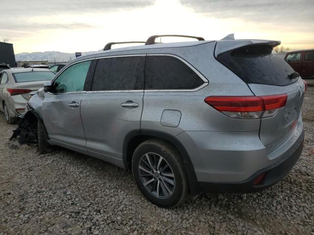 Photo 2 from auction – 2018 TOYOTA HIGHLANDER with VIN 5TDKZRFH2JS547219