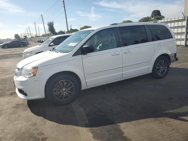 DODGE GRAND CARA 2017 with VIN 2C4RDGCG0HR859670 - Photo from auction