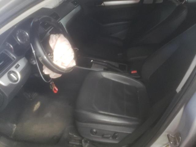 Photo 7 from auction – 2012 VOLKSWAGEN PASSAT SE with VIN 1VWBP7A38CC043247