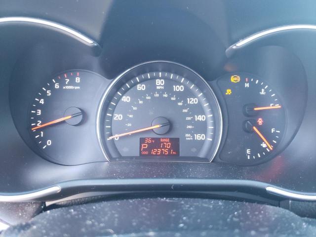 Photo 9 from auction – 2015 KIA SORENTO LX with VIN 5XYKTCA62FG565535