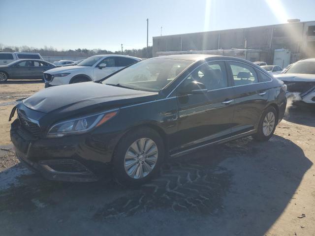 HYUNDAI SONATA 2017 with VIN KMHE24L38HA067587 - Photo from auction
