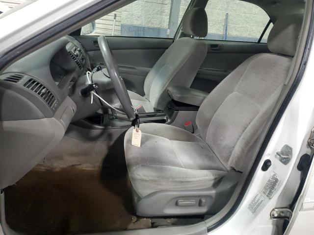 Photo 7 from auction – 2002 TOYOTA CAMRY LE with VIN 4T1BE32K72U100081