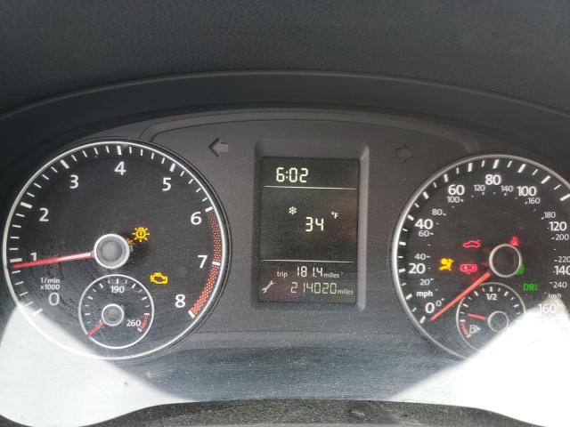 Photo 9 from auction – 2015 VOLKSWAGEN PASSAT S with VIN 1VWAT7A34FC033942