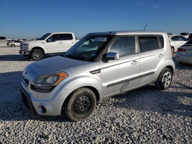 KIA SOUL 2012 with VIN KNDJT2A53C7420879 - Photo from auction