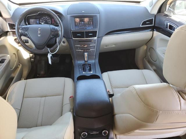 Photo 8 from auction – 2015 LINCOLN MKT with VIN 2LMHJ5AT1FBL03818