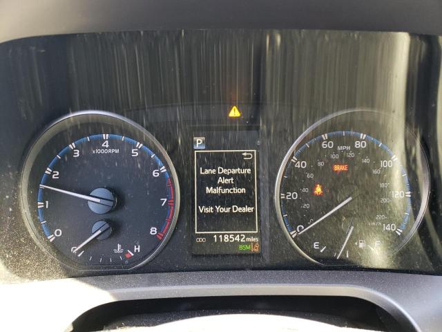 Photo 9 from auction – 2017 TOYOTA RAV4 XLE with VIN JTMRFREV9HD218778