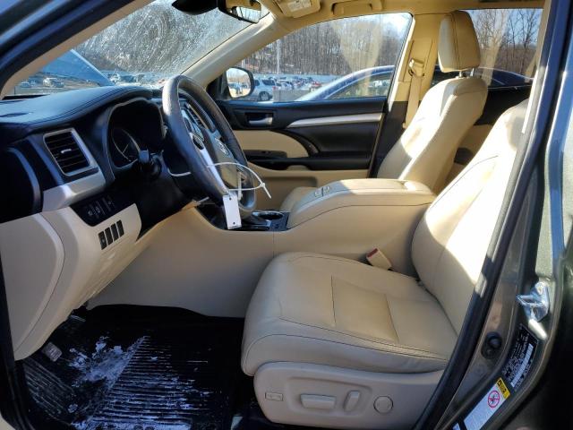 Photo 7 from auction – 2017 TOYOTA HIGHLANDER with VIN 5TDJZRFH4HS469578