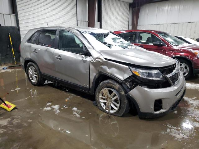 Photo 4 from auction – 2014 KIA SORENTO LX with VIN 5XYKTCA68EG475644