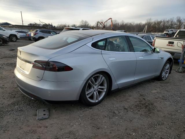 Photo 3 from auction – 2013 TESLA MODEL S with VIN 5YJSA1AG4DFP08282