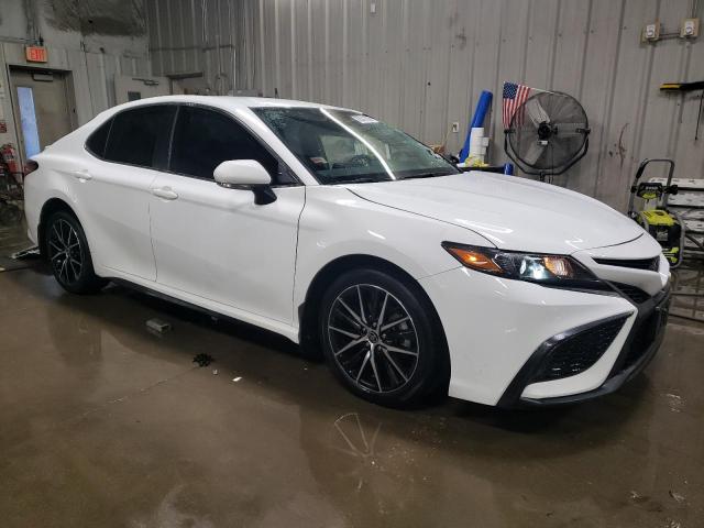 Photo 4 from auction – 2022 TOYOTA CAMRY SE with VIN 4T1G11AK2NU646461