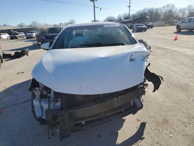 Photo 5 from auction – 2017 TOYOTA CAMRY LE with VIN 4T1BF1FKXHU428423