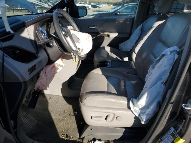 Photo 7 from auction – 2017 TOYOTA SIENNA XLE with VIN 5TDDZ3DC6HS149261