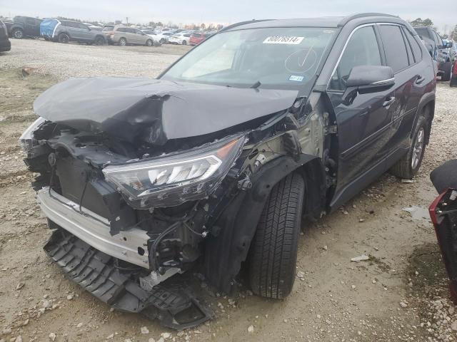 TOYOTA RAV4 XLE 2019 with VIN 2T3W1RFV8KC015408 - Photo from auction