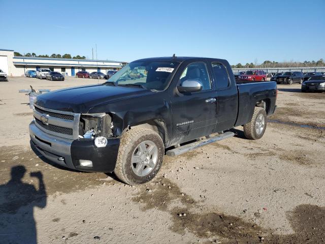 CHEVROLET SILVERADO 2011 with VIN 1GCRCSE02BZ140469 - Photo from auction