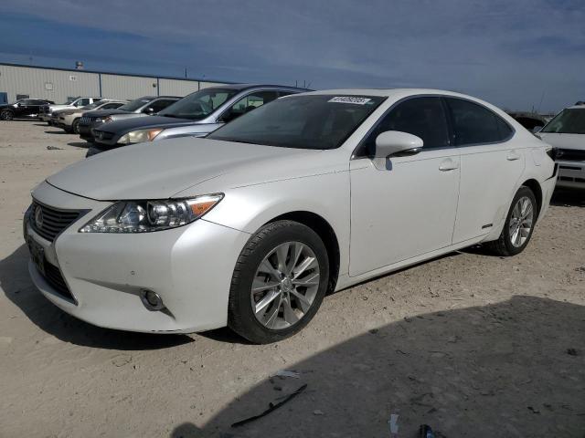 LEXUS ES 300H 2014 with VIN JTHBW1GG0E2051461 - Photo from auction