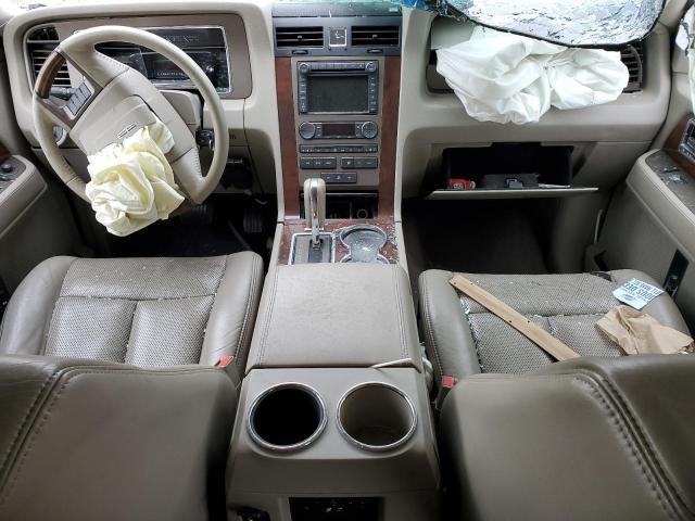 Photo 8 from auction – 2012 LINCOLN NAVIGATOR with VIN 5LMJJ3J57CEL04178