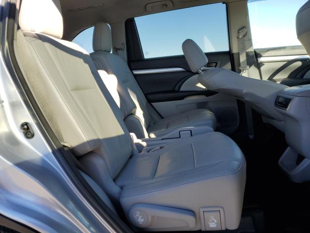 Photo 11 from auction – 2015 TOYOTA HIGHLANDER with VIN 5TDKKRFH5FS060253