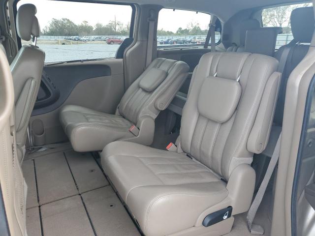 Photo 11 from auction – 2013 CHRYSLER TOWN & COU with VIN 2C4RC1CG3DR645850