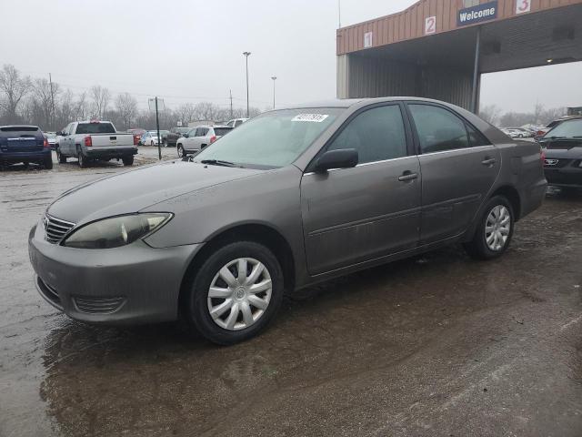 TOYOTA CAMRY LE 2005 with VIN 4T1BE32K95U940965 - Photo from auction