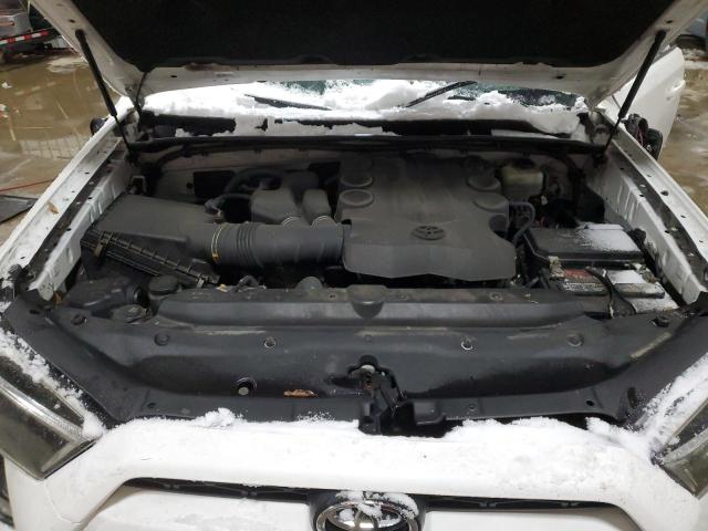 Photo 12 from auction – 2016 TOYOTA 4RUNNER SR with VIN JTEBU5JR2G5328603
