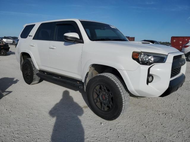 Photo 4 from auction – 2017 TOYOTA 4RUNNER SR with VIN JTEBU5JR2H5412390