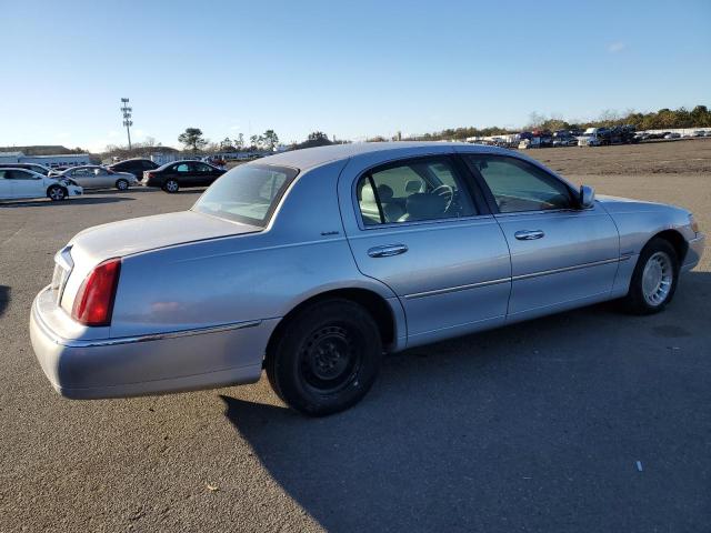 Photo 3 from auction – 2001 LINCOLN TOWN CAR E with VIN 1LNHM81W91Y685106