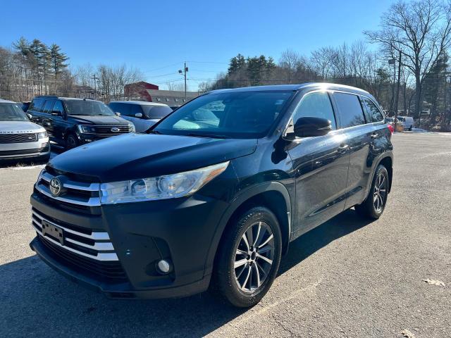 Photo 2 from auction – 2018 TOYOTA HIGHLANDER with VIN 5TDJZRFH6JS852458