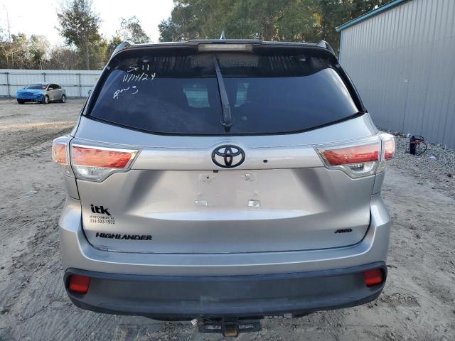 Photo 6 from auction – 2015 TOYOTA HIGHLANDER with VIN 5TDBKRFH6FS166016