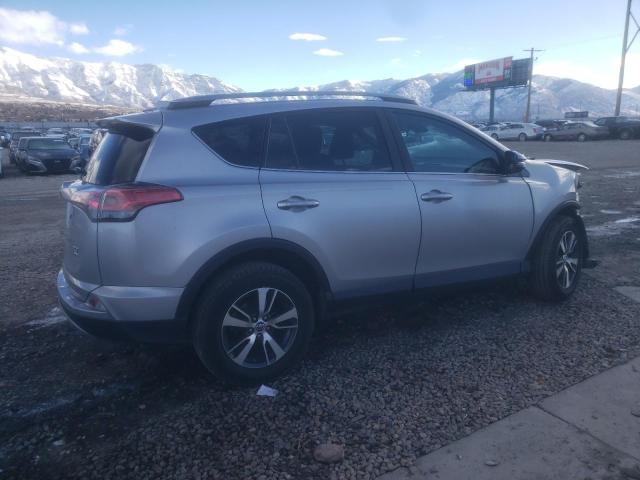 Photo 3 from auction – 2017 TOYOTA RAV4 XLE with VIN 2T3RFREV0HW657578