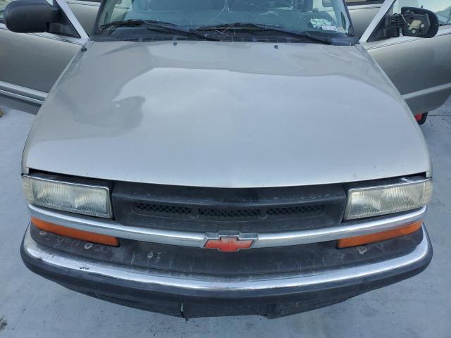 Photo 12 from auction – 2000 CHEVROLET BLAZER with VIN 1GNCS13W8Y2271750