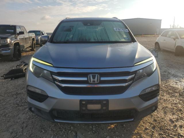Photo 5 from auction – 2017 HONDA PILOT TOUR with VIN 5FNYF6H96HB038966