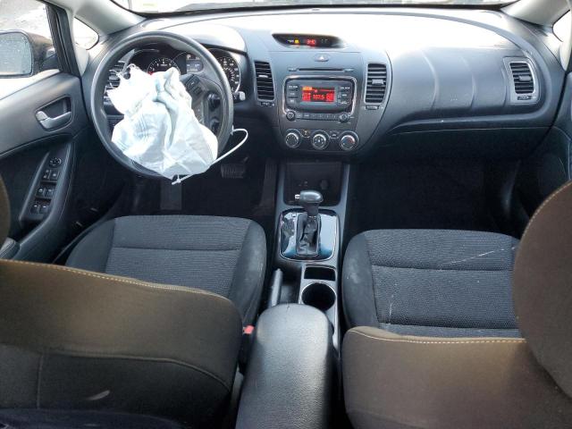 Photo 8 from auction – 2017 KIA FORTE LX with VIN 3KPFK4A76HE142797