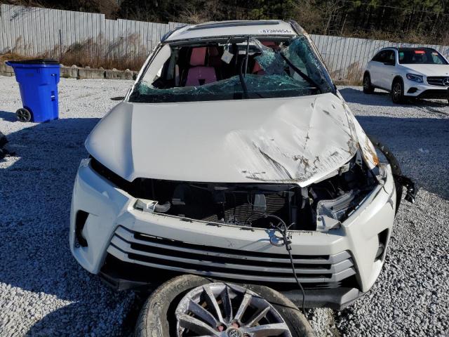 Photo 5 from auction – 2019 TOYOTA HIGHLANDER with VIN 5TDKZRFH2KS565589