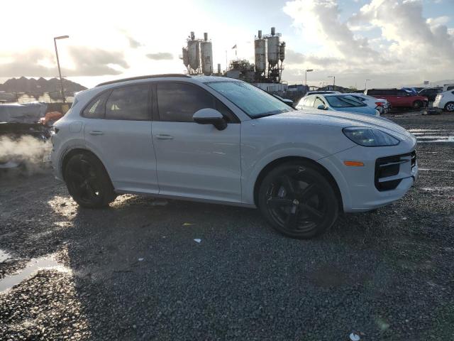 Снимка 4 от търг – 2024 PORSCHE CAYENNE с VIN WP1AA2AY7RDA03399
