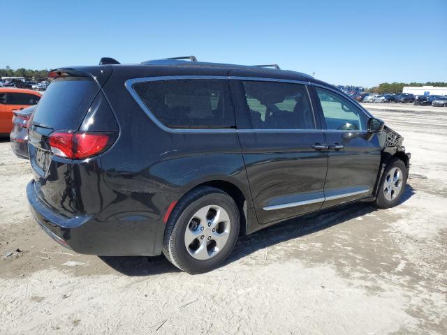 Photo 3 from auction – 2017 CHRYSLER PACIFICA T with VIN 2C4RC1EG9HR663997