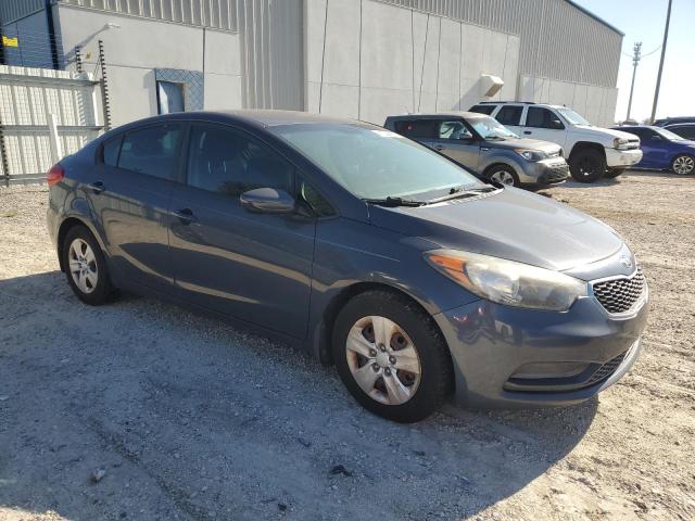 Photo 4 from auction – 2016 KIA FORTE LX with VIN KNAFK4A63G5469205