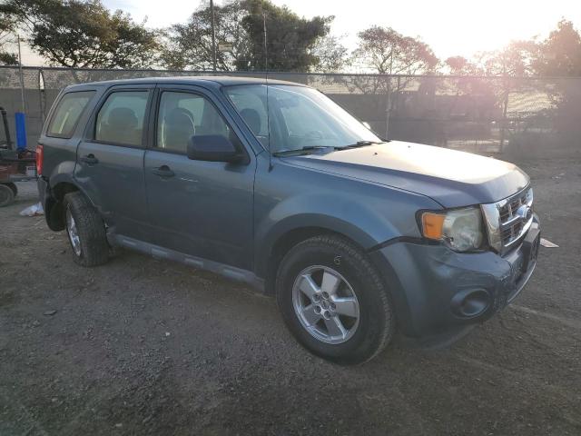 Photo 4 from auction – 2010 FORD ESCAPE XLS with VIN 1FMCU0C79AKD46351