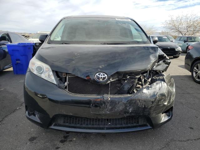 Photo 5 from auction – 2017 TOYOTA SIENNA LE with VIN 5TDKZ3DC8HS862508