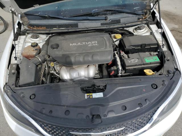 Photo 11 from auction – 2015 CHRYSLER 200 LIMITE with VIN 1C3CCCABXFN570352