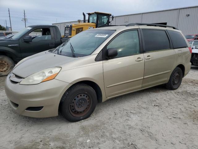 TOYOTA SIENNA CE 2010 with VIN 5TDKK4CC9AS309349 - Photo from auction