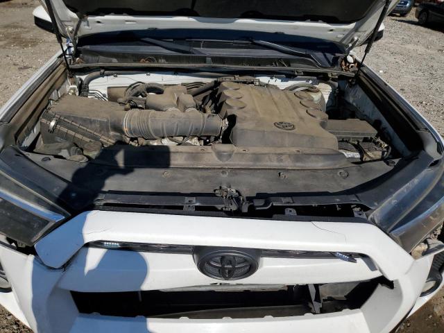 Photo 12 from auction – 2017 TOYOTA 4RUNNER SR with VIN JTEZU5JRXH5149256