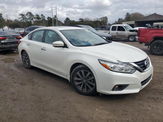 Photo 4 from auction – 2017 NISSAN ALTIMA 2.5 with VIN 1N4AL3APXHC476183