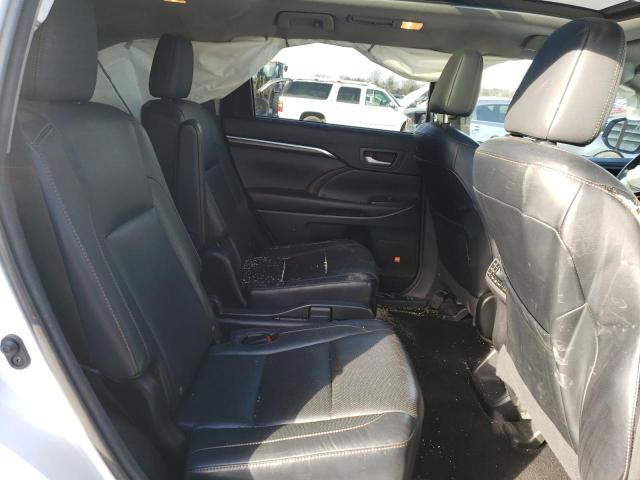 Photo 11 from auction – 2016 TOYOTA HIGHLANDER with VIN 5TDDKRFH9GS236148