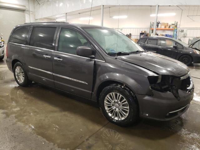 Photo 4 from auction – 2015 CHRYSLER TOWN & COU with VIN 2C4RC1CG6FR705865
