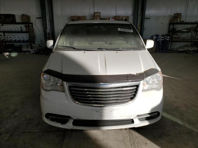 Photo 5 from auction – 2016 CHRYSLER TOWN & COU with VIN 2C4RC1BGXGR229977