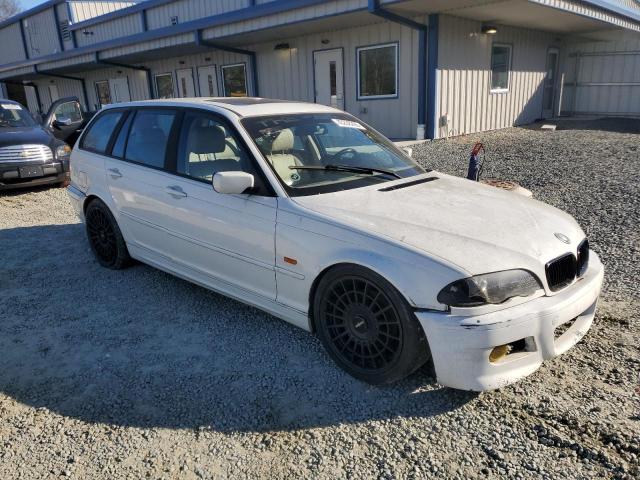 Photo 4 from auction – 2000 BMW 323 IT with VIN WBAAR3349YJM02872