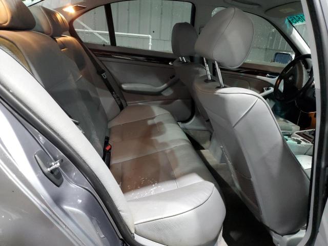 Photo 10 from auction – 2005 BMW 330 XI with VIN WBAEW53485PN37386