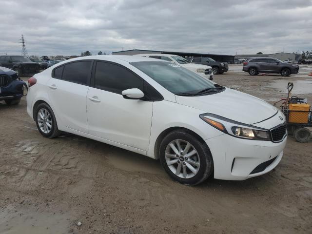 Photo 4 from auction – 2017 KIA FORTE LX with VIN 3KPFL4A73HE116459